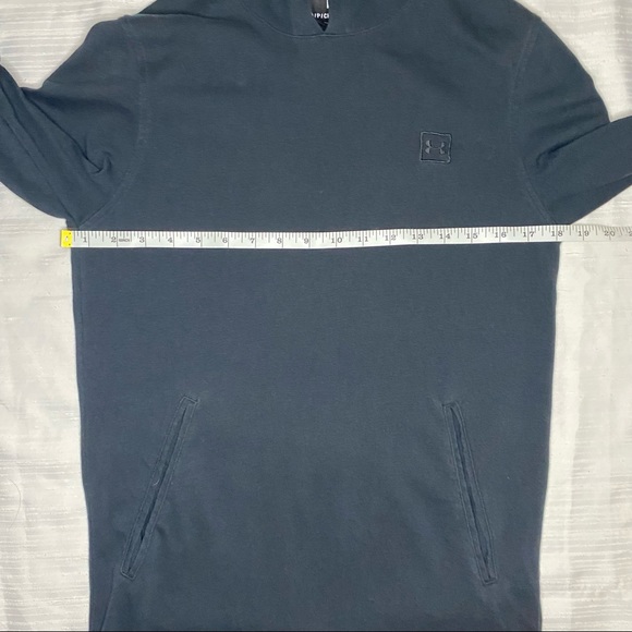 Under Armour all Black pull over hoodie sweater for workout or lounge - Picture 5 of 7
